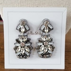 Stella & Dot Gala chandeliers